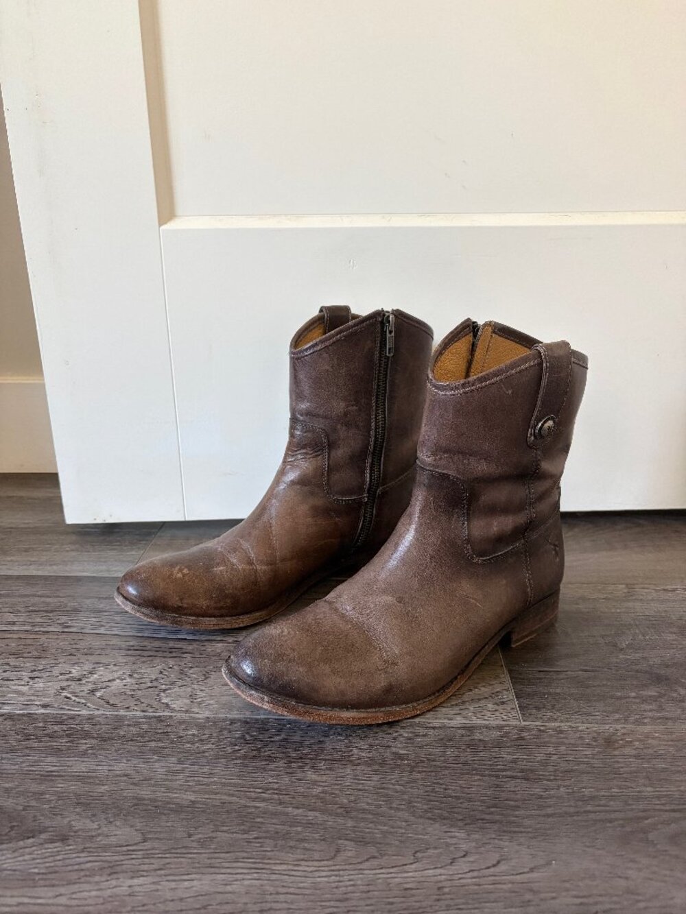 FRYE Melissa Button Short Brown Leather Boots Women’s 9 Style 3477908